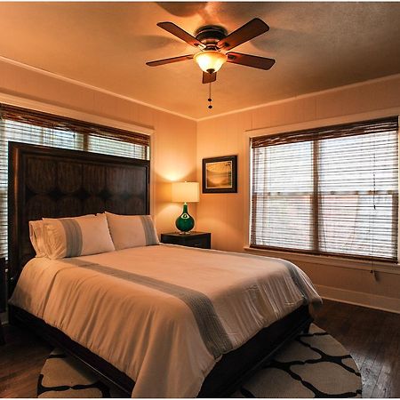 The Coyle Cabin - Close To Downtown, Stadiums, U Of H, Med Center Houston Eksteriør billede